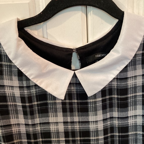 FOREVER21💫 Women’s Gray/Black Plaid White Collar Sleeveless Flowy Mini Dress - Picture 11 of 14